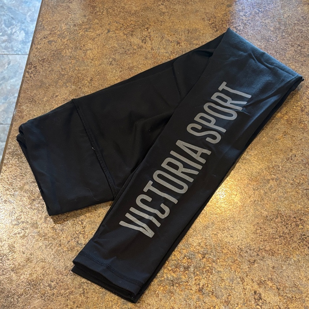 Victoria Sport Workout Leggings